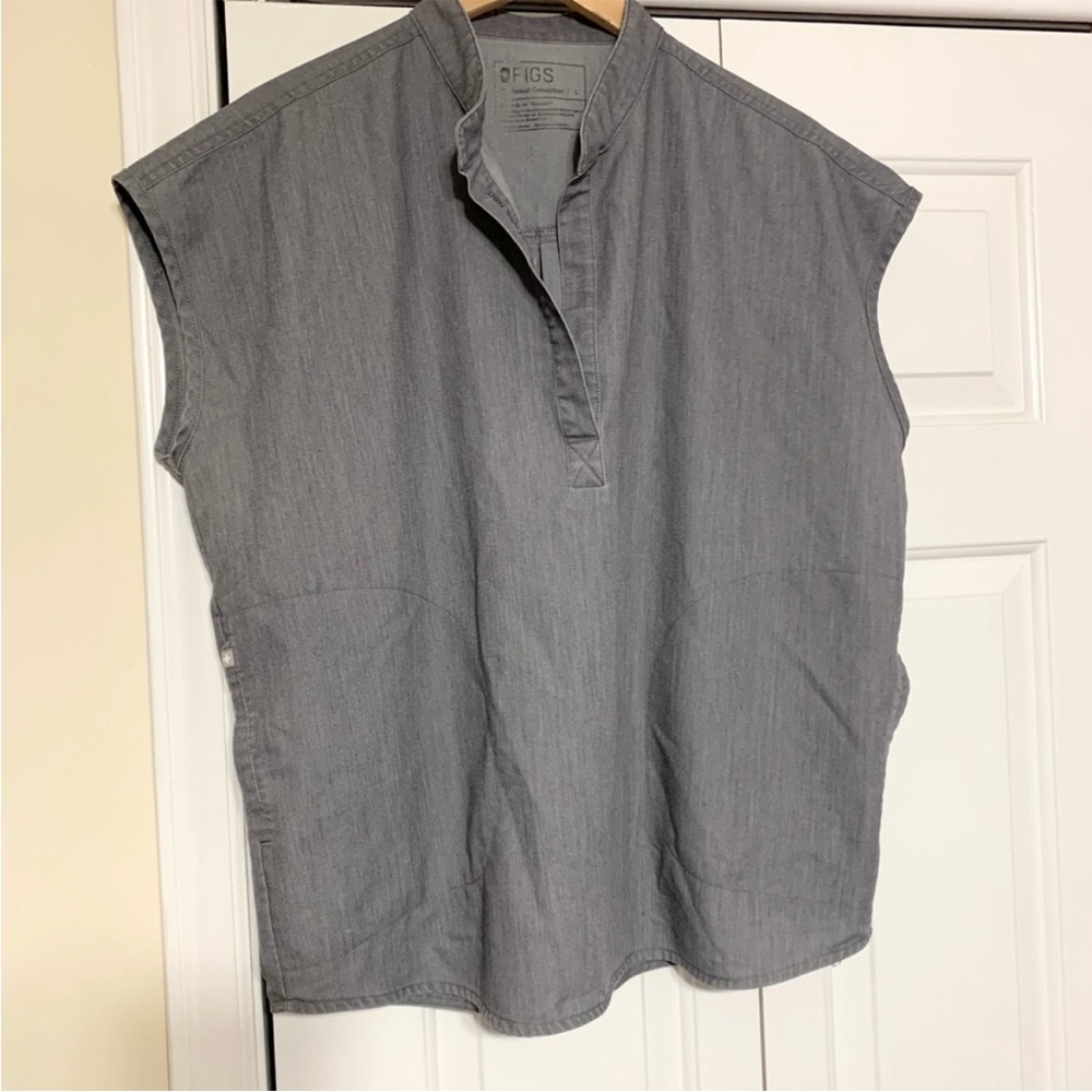 FIGS Rafaela Oversized Scrubs Top Graphite Grey L